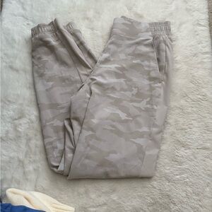 Athleta camo joggers
